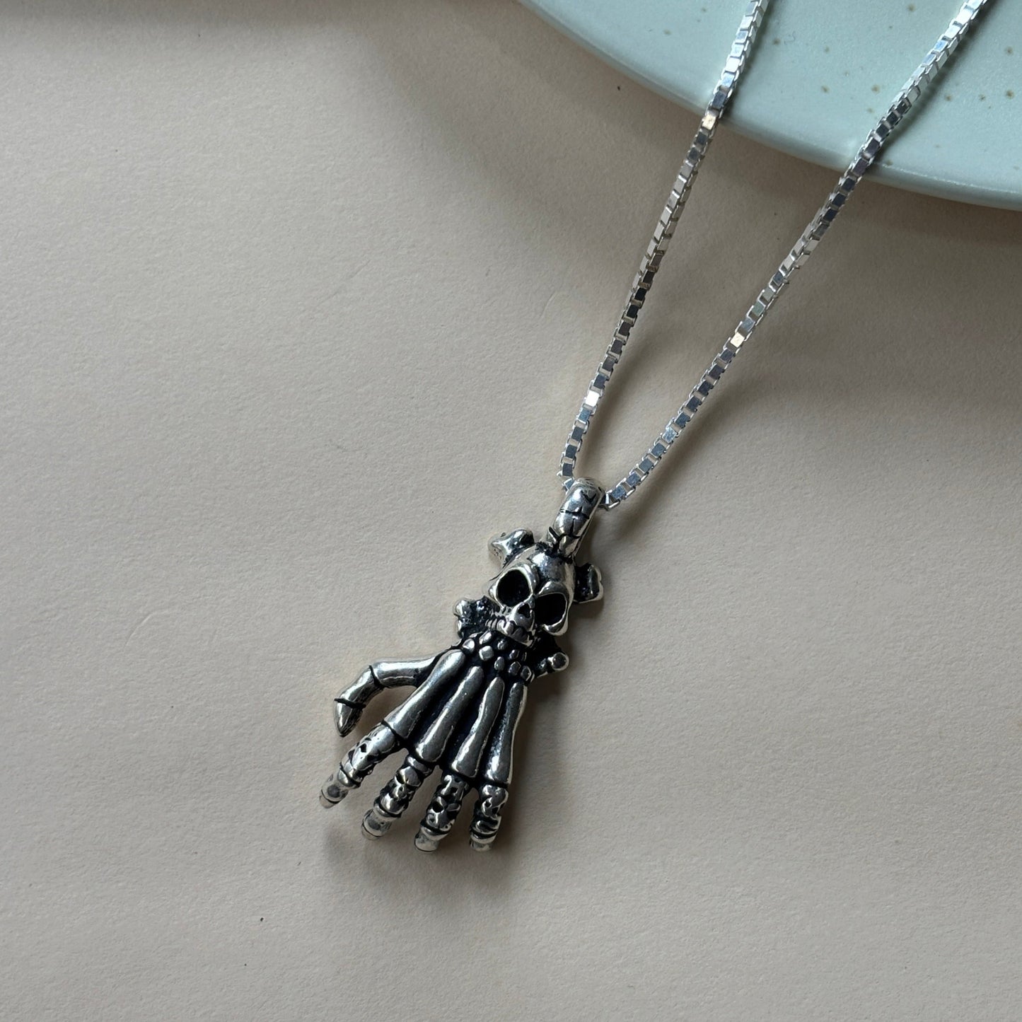 Skull hand Pendant