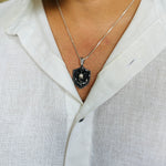 Load image into Gallery viewer, Anchor skull Pendant

