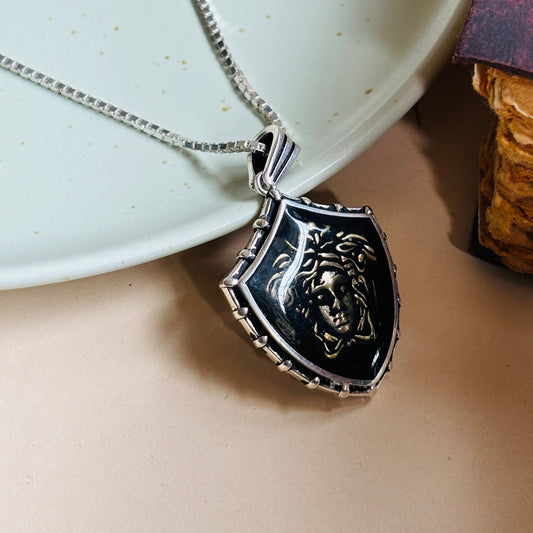 Mysterious Pendant