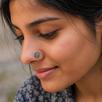 Load image into Gallery viewer, Silver nose pin
