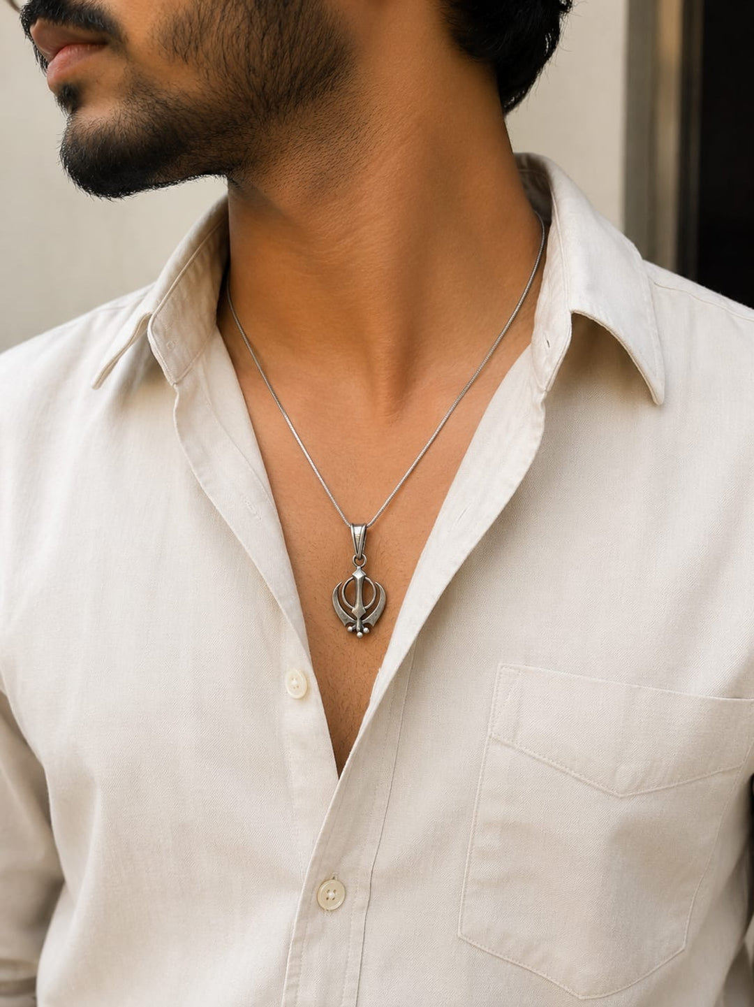  Waheguru silver pendant